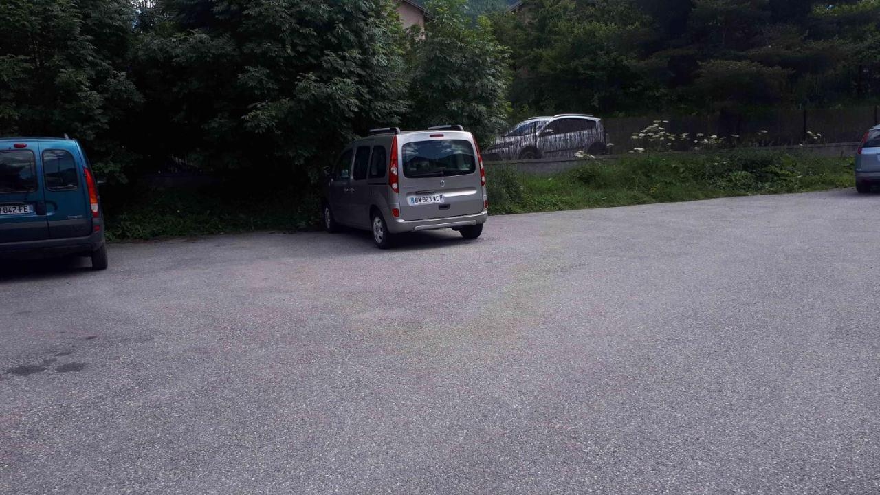 Briancon, Appartement Avec Jardin Et Terrasse. Luaran gambar